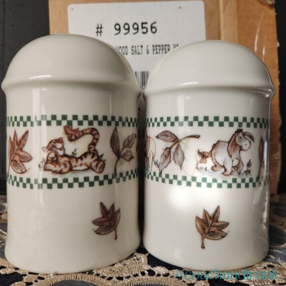 DISNEY Winnie the Pooh Blustery Day Salt & Pepper Shakers Collectable NWT - Picture 5 of 9